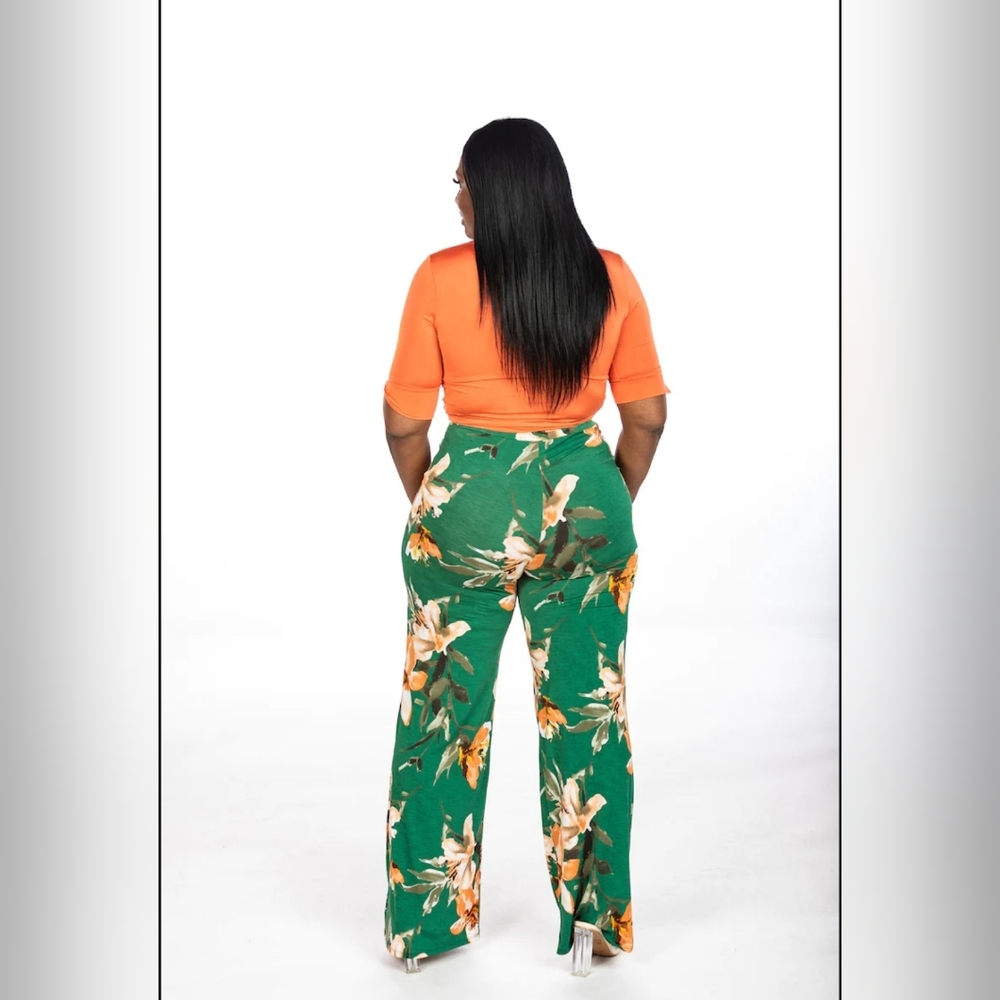 Pant Set - Picture 2 of 2
